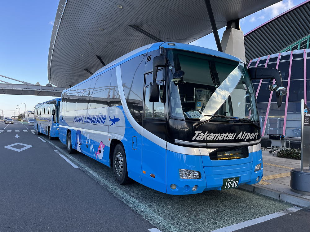 バス